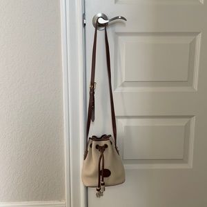 Dooney & Bourke Leather shoulder bag